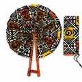 Éventail africain artisanal noir, brun et jaune
